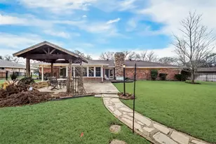1821 Dartmouth Ln, Corsicana, TX 75110 - Photo 4