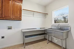 410 S Spears St, Alvarado, TX 76009 - Photo 34