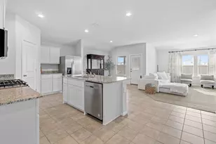 709 Mount Vis Ln, Fort Worth, TX 76131 - Photo 4