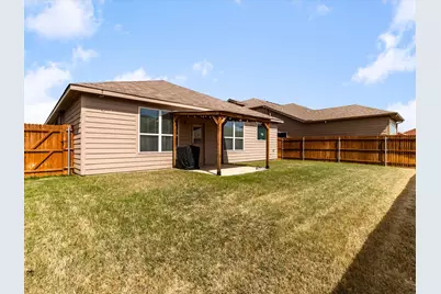 209 Emerald Creek Drive, Fort Worth, TX 76131 - Photo 16