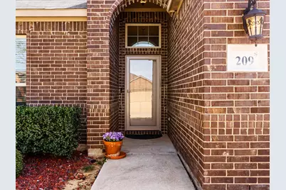 209 Emerald Creek Drive, Fort Worth, TX 76131 - Photo 2