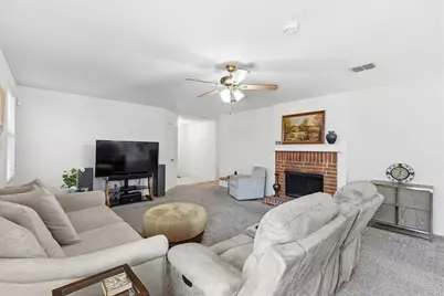 2405 Spruce Court, Little Elm, TX 75068 - Photo 4