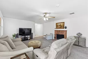 2405 Spruce Ct, Little Elm, TX 75068 - Photo 4