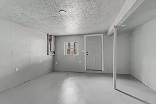 1411 W Gandy St, Denison, TX 75020 - Photo 6