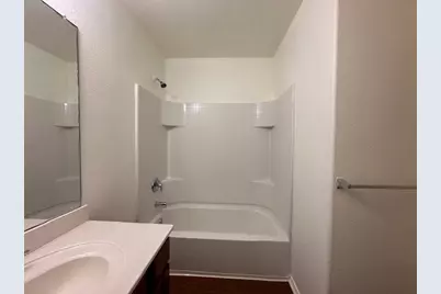 433 Emerald Creek Drive, Fort Worth, TX 76131 - Photo 12