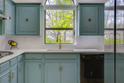 12106 Dixfield Drive, Dallas, TX 75218 - Photo 10