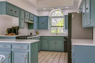 12106 Dixfield Dr, Dallas, TX 75218 - Photo 8