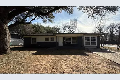 6200 Kentwood Place, Fort Worth, TX 76112 - Photo 1