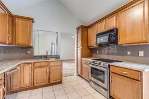 18031 Whispering Gables Ln, Dallas, TX 75287 - Photo 12