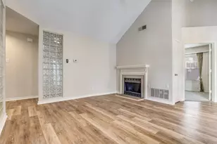 18031 Whispering Gables Ln, Dallas, TX 75287 - Photo 8