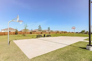 935 Sandhill Crane Ln, Princeton, TX 75407 - Photo 16