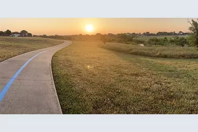 2002 Rose Hill Road, Carrollton, TX 75007 - Photo 32