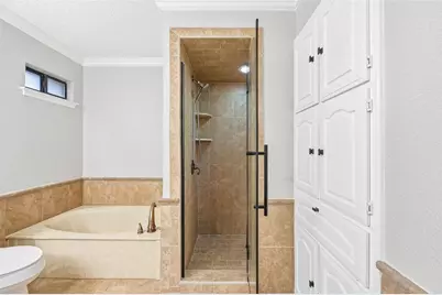 1916 Canterbury Circle, Fort Worth, TX 76112 - Photo 18