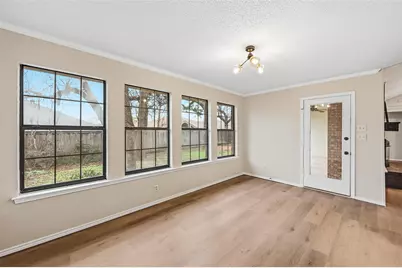 1916 Canterbury Circle, Fort Worth, TX 76112 - Photo 12