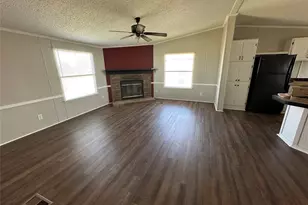 831 Holiday Dr, Ponder, TX 76259 - Photo 18