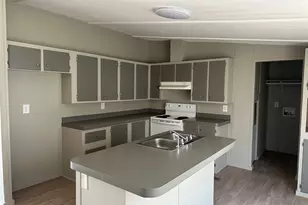 1109 Market St, Tye, TX 79563 - Photo 18