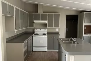 1109 Market St, Tye, TX 79563 - Photo 6