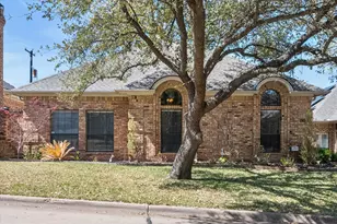 2308 Wild Turkey Trail, Arlington, TX 76016 - Photo 2
