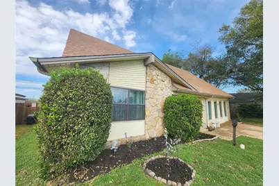 4145 Astoria Street, Irving, TX 75062 - Photo 2