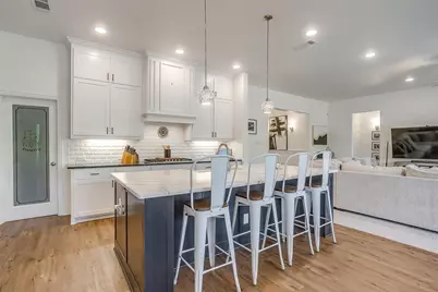 517 Ramon Street, Burleson, TX 76028 - Photo 8