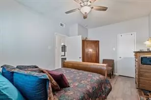 8601 Park Ln, Dallas, TX 75231 - Photo 10