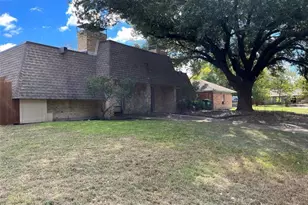 2214 Vanderbilt Ct, Denton, TX 76201 - Photo 2