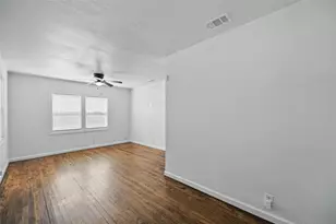 1205 Hamsted St, Fort Worth, TX 76115 - Photo 6