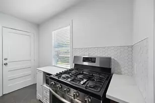 1205 Hamsted St, Fort Worth, TX 76115 - Photo 8