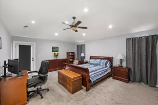 419 Sky Harbour Ct, Granbury, TX 76049 - Photo 22