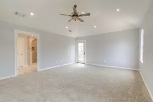 419 Sky Harbour Ct, Granbury, TX 76049 - Photo 20