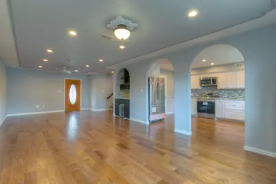 419 Sky Harbour Court, Granbury, TX 76049 - Photo 4