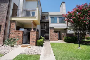 3121 Sondra Dr, Fort Worth, TX 76107 - Photo 2