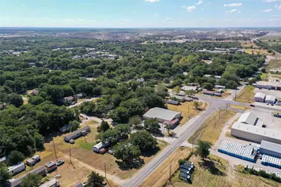 205 N Davis Street, Chico, TX 76431 - Photo 30