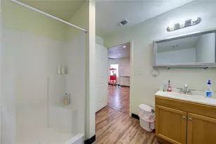 205 N Davis St, Chico, TX 76431 - Photo 20