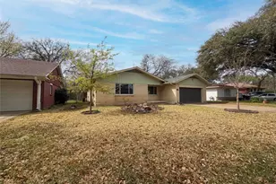 509 Robinhood Dr, Irving, TX 75061 - Photo 6
