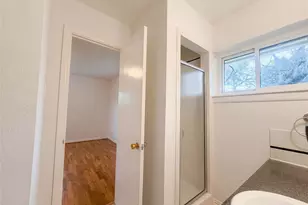 509 Robinhood Dr, Irving, TX 75061 - Photo 18