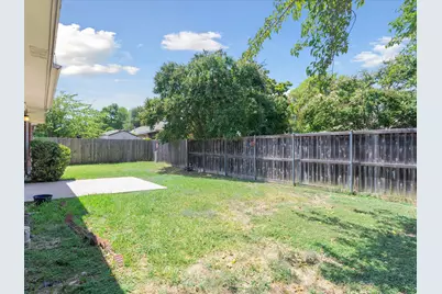 2078 Amherst Drive, Lewisville, TX 75067 - Photo 26