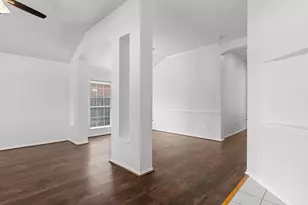 2078 Amherst Dr, Lewisville, TX 75067 - Photo 6