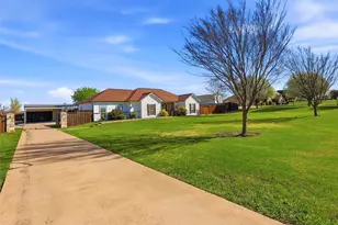 113 Mulkey Rd, Waxahachie, TX 75167 - Photo 2