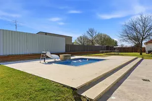 113 Mulkey Rd, Waxahachie, TX 75167 - Photo 34