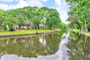 2204 Winewood Ln, Arlington, TX 76013 - Photo 2