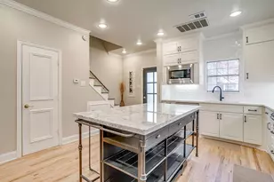 2727 Shelby Ave, Dallas, TX 75219 - Photo 4