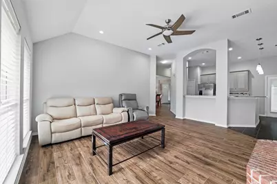 3402 Blue Forest Drive, Arlington, TX 76001 - Photo 16