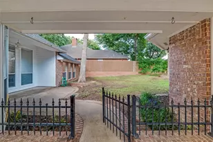 3402 Blue Forest Dr, Arlington, TX 76001 - Photo 36