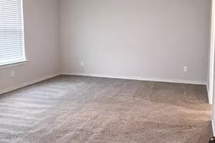 404 Beekeeper Dr, Fort Worth, TX 76131 - Photo 6