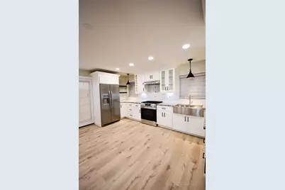 722 E Strong Parkway, Grand Prairie, TX 75050 - Photo 32