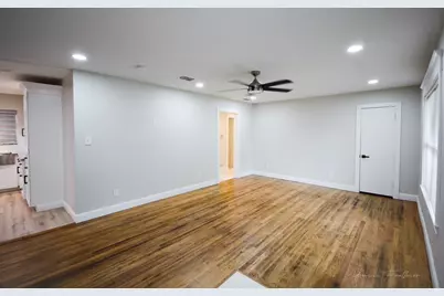 722 E Strong Parkway, Grand Prairie, TX 75050 - Photo 34