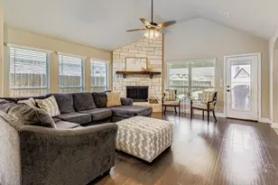 4720 Water Lily Ln, Fort Worth, TX 76036 - Photo 4