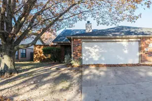 1331 Mission St, Duncanville, TX 75137 - Photo 1