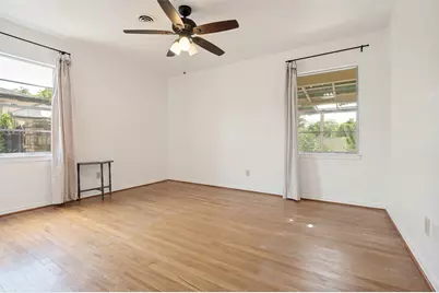 329 N Brighton Avenue, Dallas, TX 75208 - Photo 8